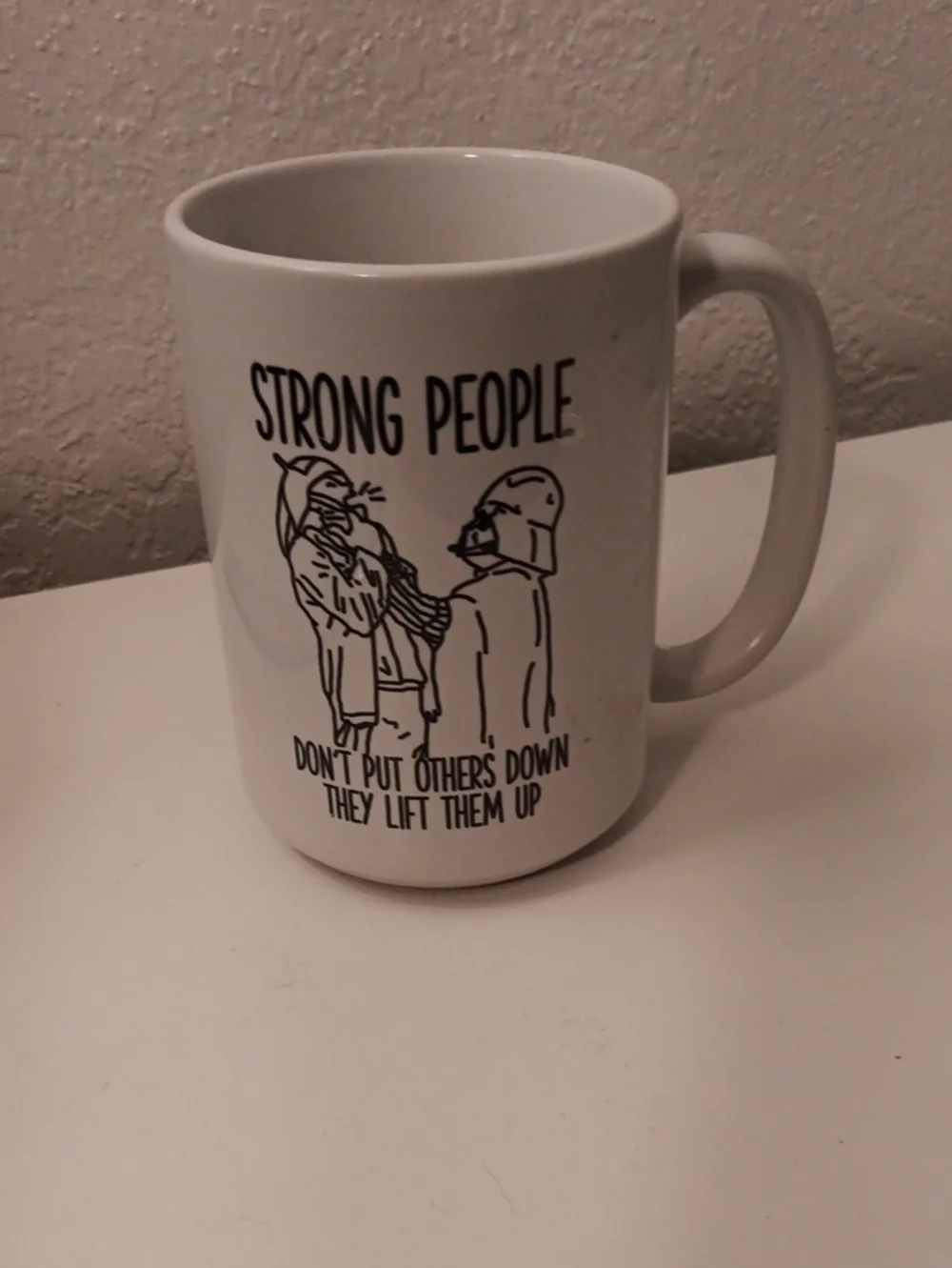 White Ceramic Star Wars 'Strong People' Motivational Mug .